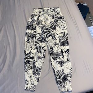 Palm leave high waisted joggers